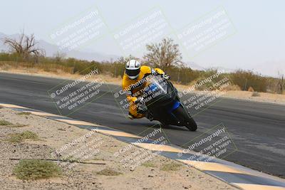 media/Apr-10-2022-SoCal Trackdays (Sun) [[f104b12566]]/Turn 3 Inside (1150am)/